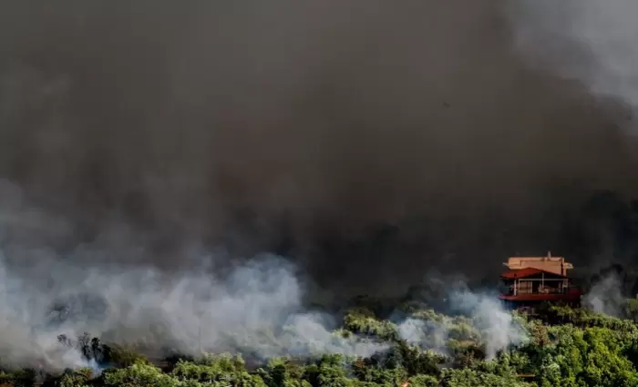 Οι πυρκαγιές κατακαίνε την Ευρώπη, αλλά οι ζημιές δεν είναι ασφαλισμένες