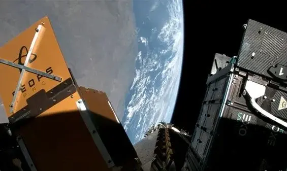H SpaceX εκτόξευσε τον πρώτο εμπορικό δορυφόρο που λειτουργεί με πυρηνική ενέργεια (βίντεο)