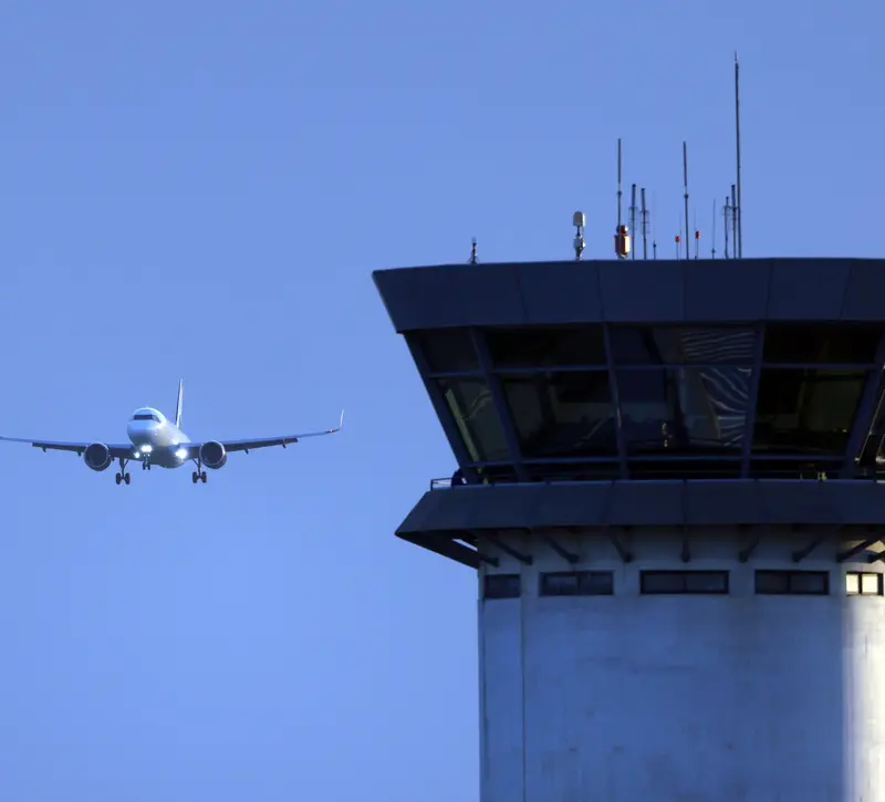 «Πετά» το αεροδρόμιο Πάφου, περιορίστηκε η συνολική μείωση επιβατών