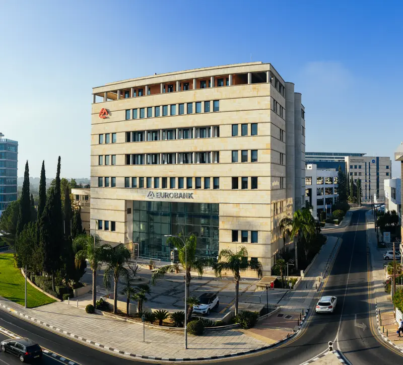 Eurobank Κύπρου: Σχέδιο εθελούσιας εξόδου με στόχο αποχώρηση 300 εργαζομένων