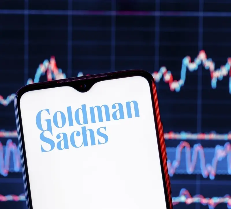 Goldman Sachs: Η νέα ένταση στα Στενά του Ορμούζ μπορεί να καθυστερήσει την ανάκαμψη της προσφοράς πετρελαίου