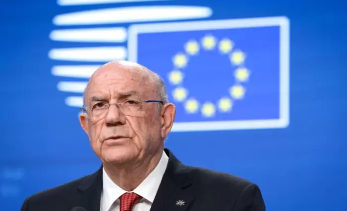 Σοβαρή ανάγκη για στήριξη πολιτών και επιχειρήσεων, λέει ο Κεραυνός πριν το ECOFIN
