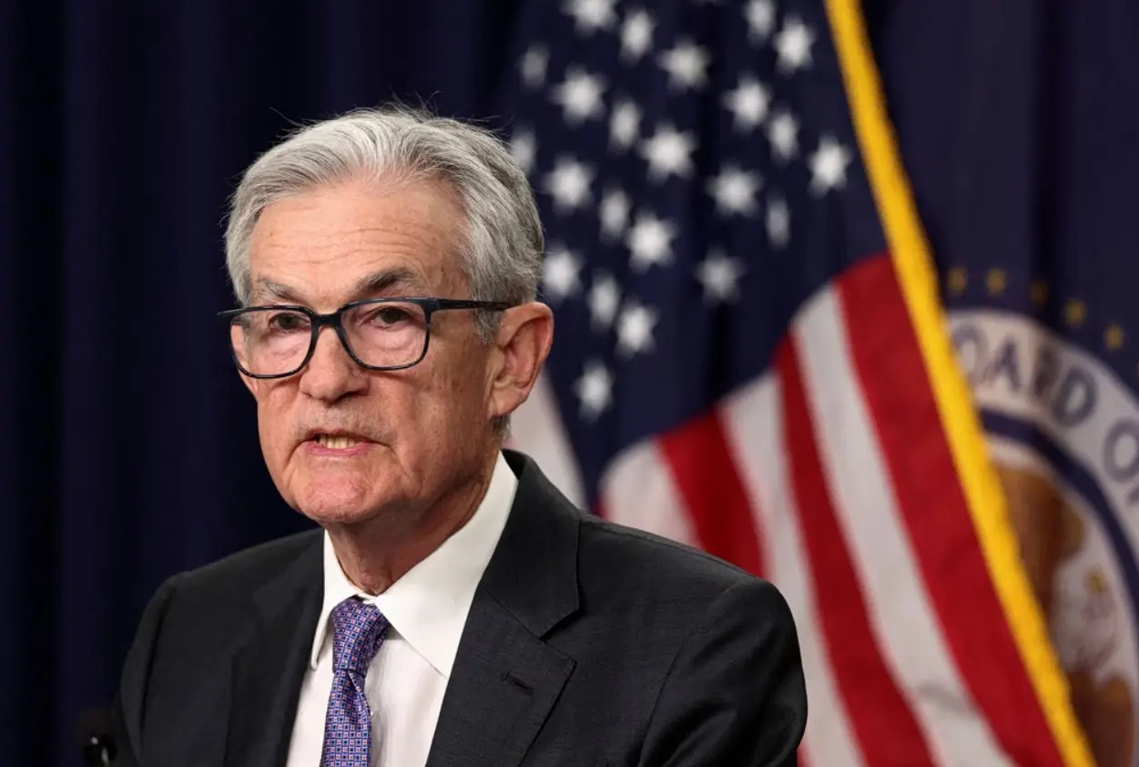 Fed: Σενάρια πολέμου και αυξήσεις επιτοκίων - Τι έδειξαν τα πρακτικά