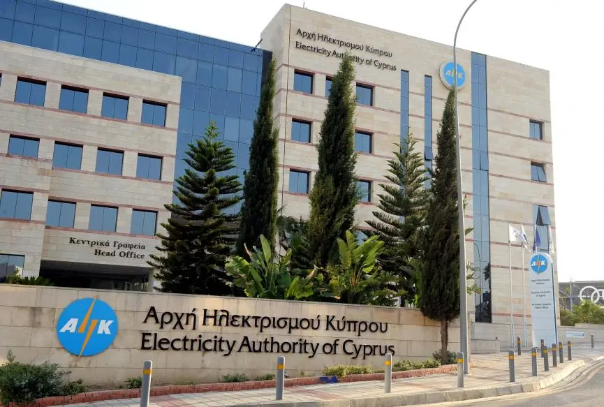 Αναγκαίες οι περικοπές από ΑΠΕ για σταθερότητα συστήματος, λέει η ΑΗΚ