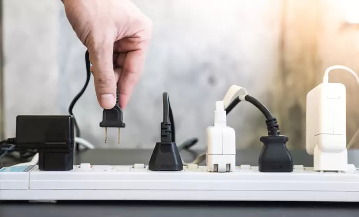 Δεν διακόπτει το ρεύμα σε κανέναν κατά τις γιορτές η ΑΗΚ 