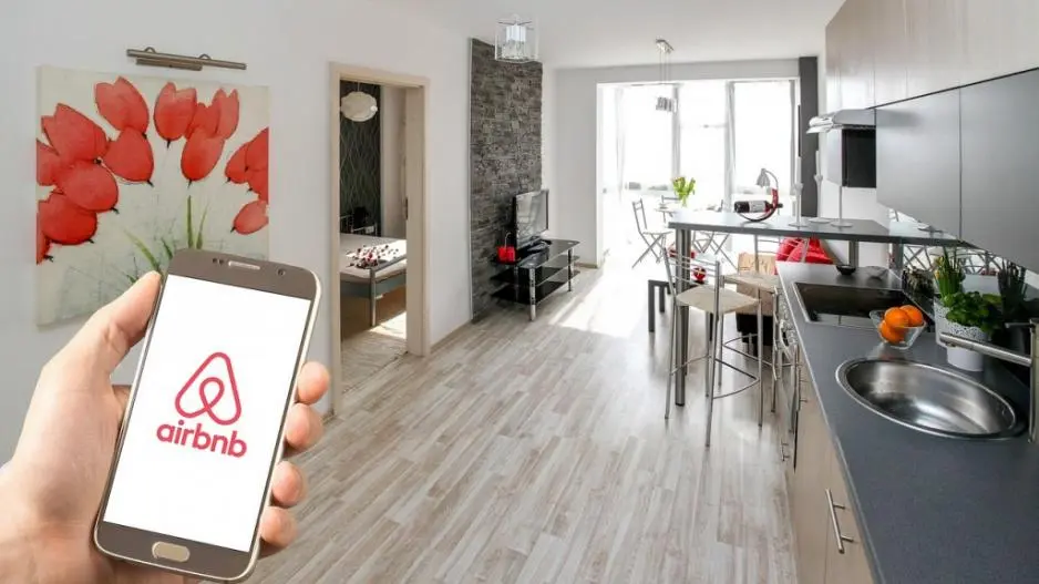 Η Airbnb βοηθά τους νοσηλευτές σε όλο το κόσμο να βρουν στέγη