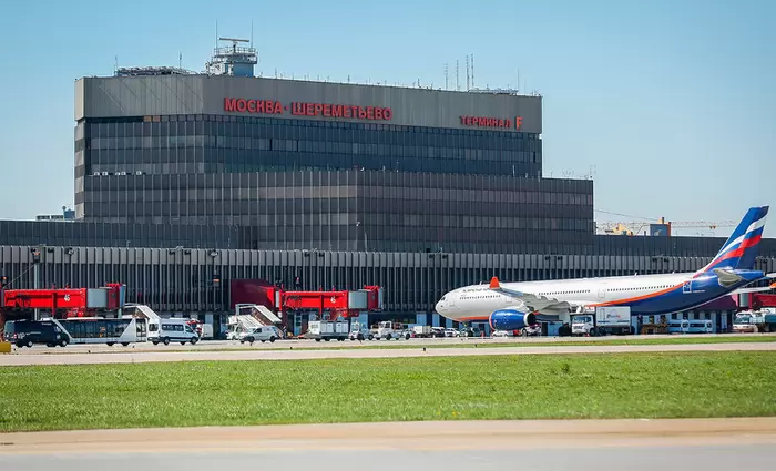 Ρωσία: Περιορίζει σημαντικά τις αεροπορικές συνδέσεις με χώρες της ΕΕ