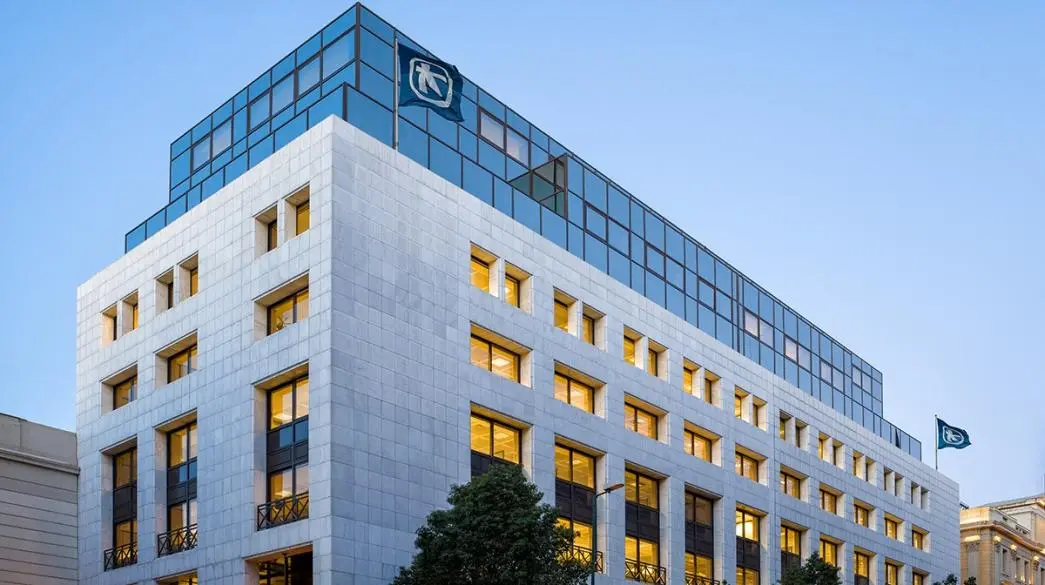 Ελλάδα: Συμφωνία-μαμούθ €438 εκατ. για αγορά ακινήτων