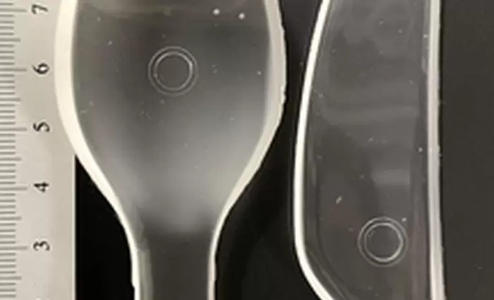 Επιστήμονες δημιουργούν ανακυκλώσιμα πλαστικά από ισχυρές κόλλες