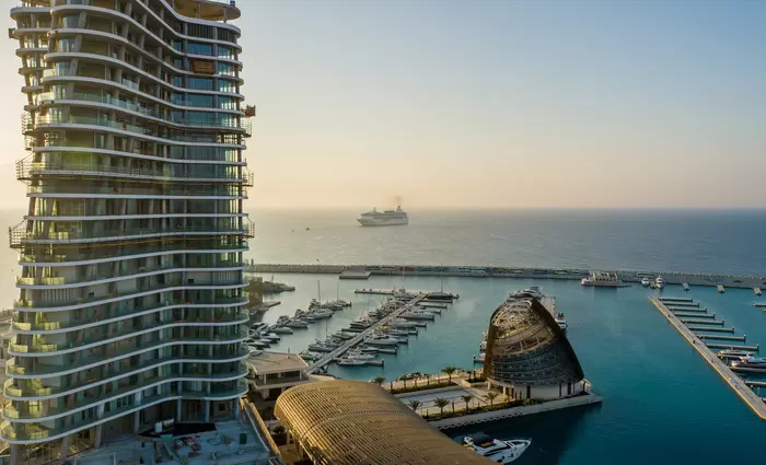 Το Rhapsody of the Seas στην Μαρίνα της Αγίας Νάπας