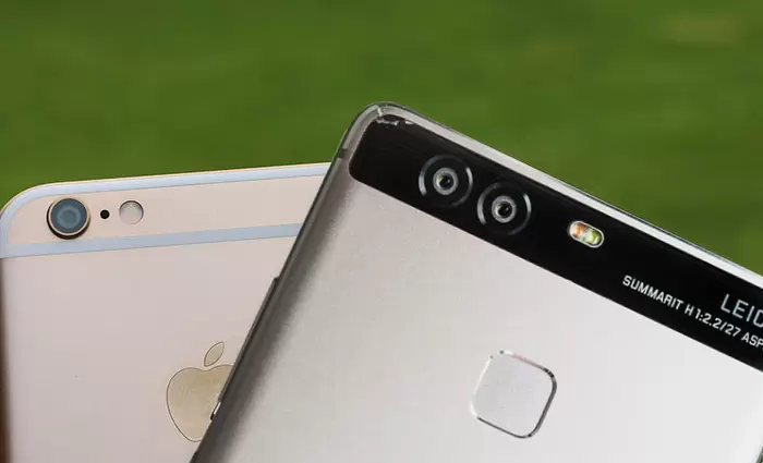 Apple vs Huawei: Ποια θα νικήσει στη μάχη των smartphones;