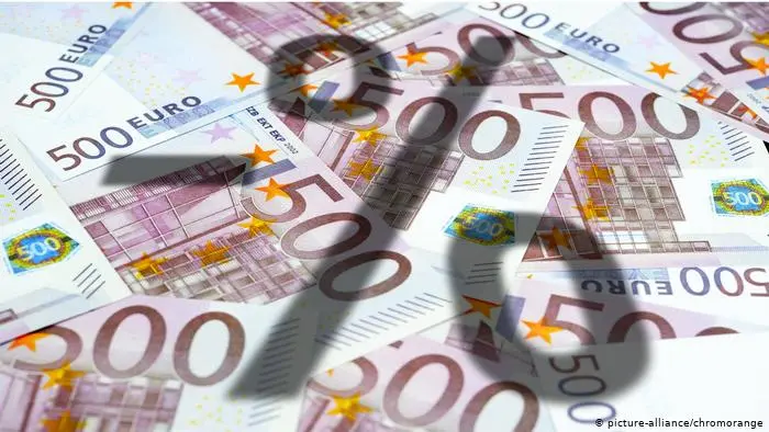 Τα αρνητικά επιτόκια οδηγούν σε αδιέξοδο