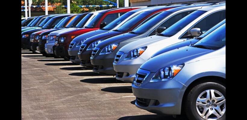 Λιγότερες οι πωλήσεις σαλούν τον Απρίλιο – Στο 20,2% η μείωση