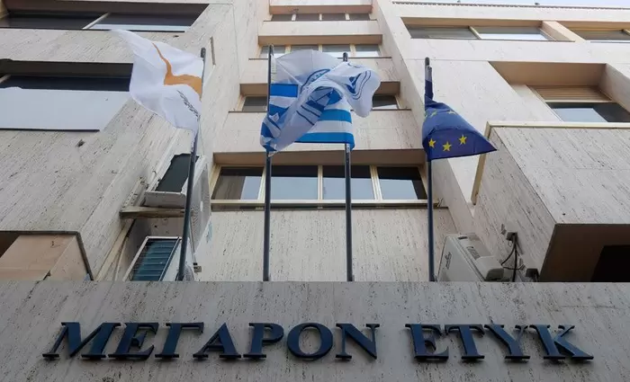 Ερωτήματα προς τη Διεύθυνση της Ελληνικής θέτει η ΕΤΥΚ