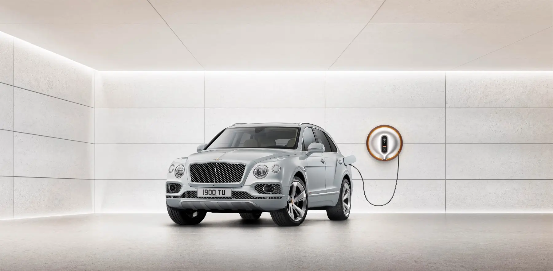 Η Bentley δημιούργησε το πρώτο υβριδικό μοντέλο της ιστορίας