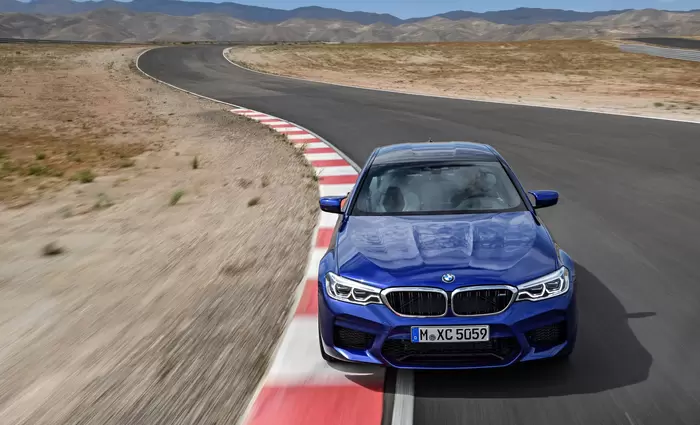 Αυτό είναι το Παγκόσμιο Αυτοκίνητο Επιδόσεων της Χρονιάς