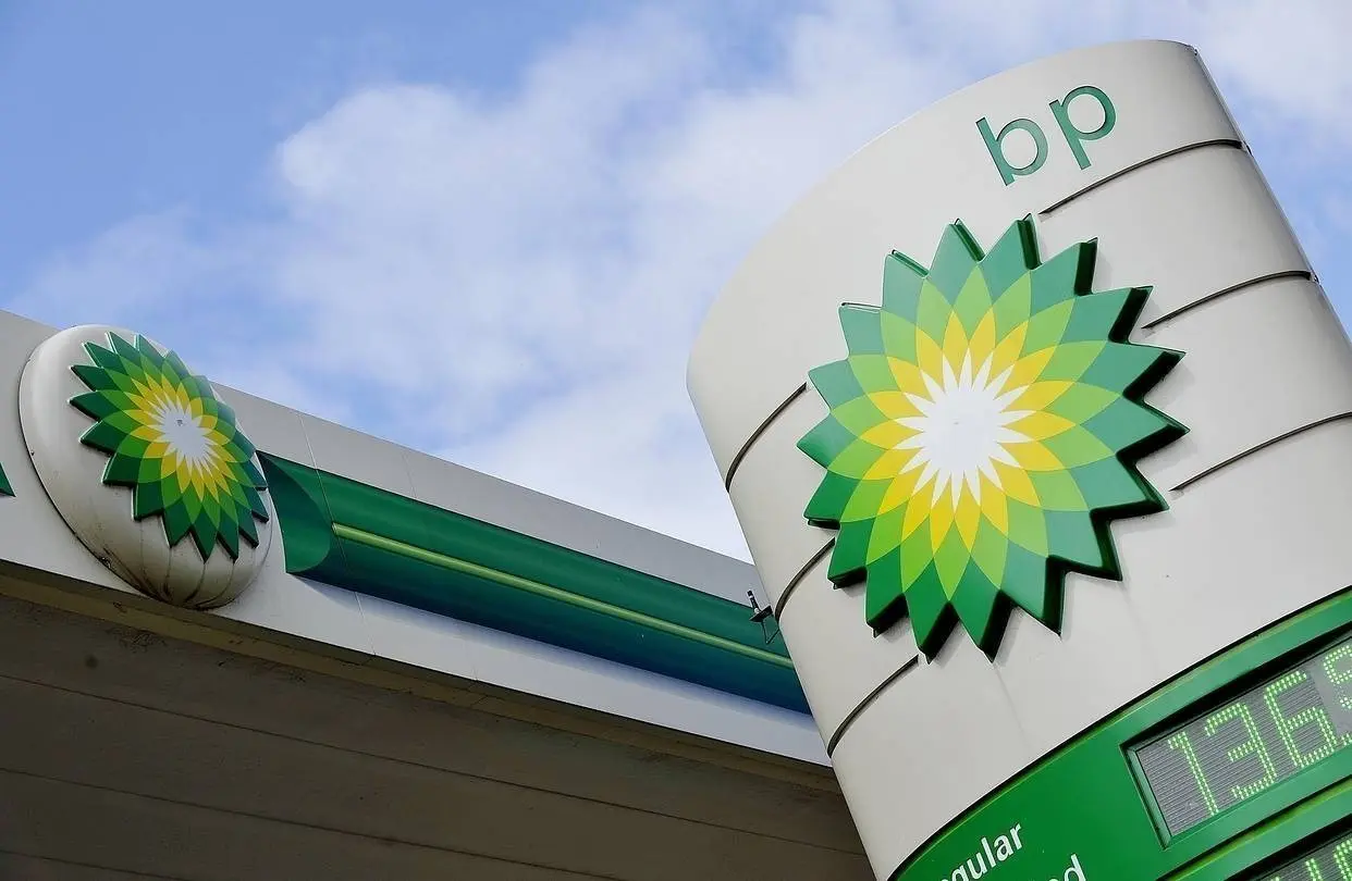 Βαρύ δ’ τρίμηνο για την BP – Απομειώσεις έως $5 δισ. εν μέσω αλλαγής στρατηγικής