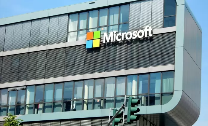 Microsoft: Επένδυση $10 δισ. για AI gigafactory στην Πορτογαλία