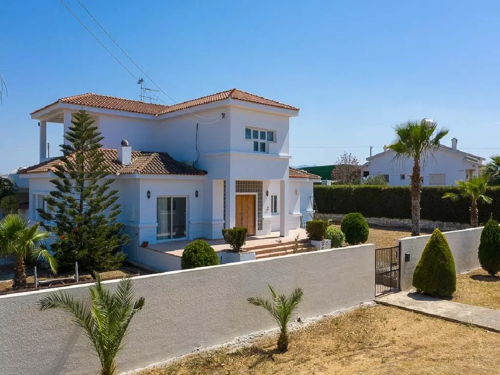 Εισηγούνται μειωμένο ΦΠΑ 5% για οικίες έως 150 τ.μ. αξίας €350.000