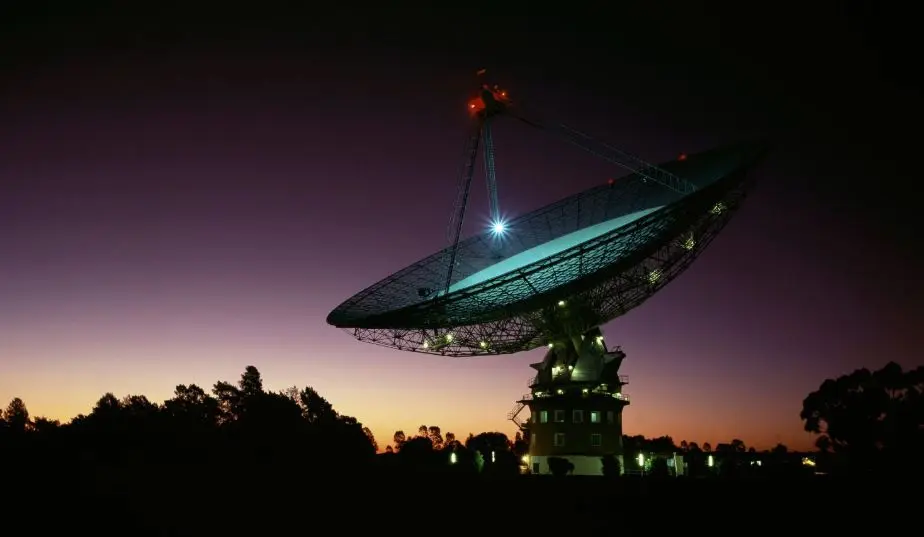 Μυστήρια ραδιοκύματα από άλλο γαλαξία έφτασαν στη γη