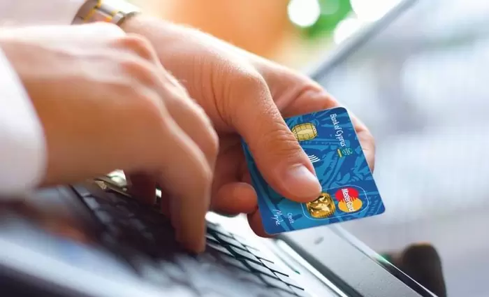 Περισσότερα ξοδεύουν φέτος μέσω καρτών οι πελάτες της Τράπεζας Κύπρου