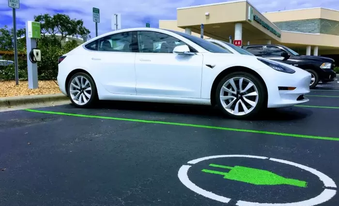 Κερδίζουν έδαφος τα οικολογικά αυτοκίνητα