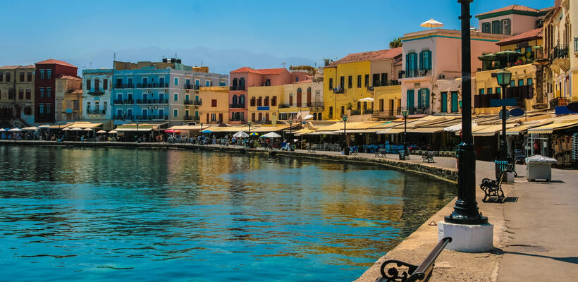 Πόσα χρήματα ξοδεύουν οι τουρίστες στα Χανιά;