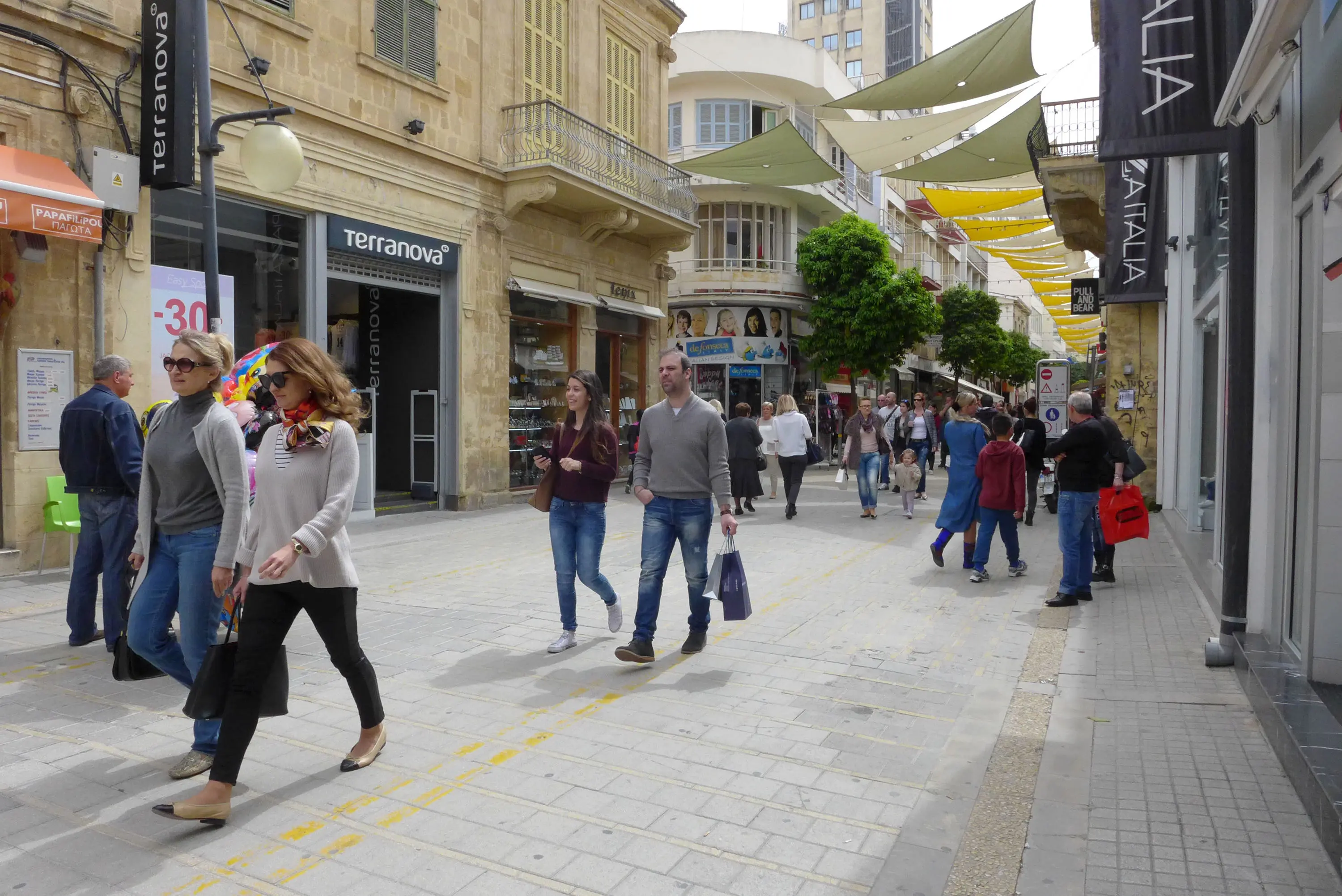 Εταιρίες, οργανισμοί και υπηρεσίες λαμβάνουν έκτακτα μέτρα