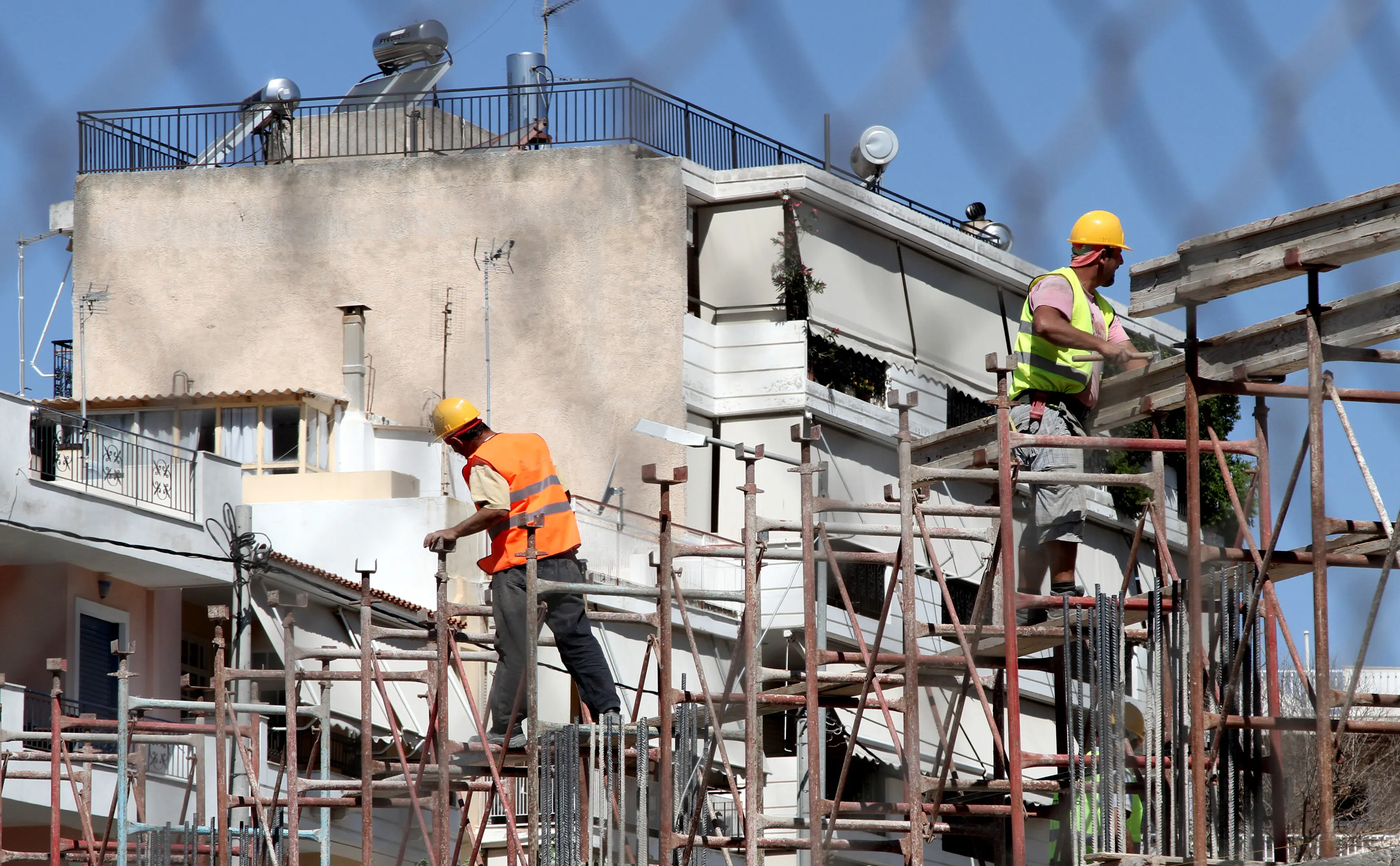 Μειώθηκαν κατά 6,2% οι άδειες οικοδομής μέχρι τον Ιούλιο