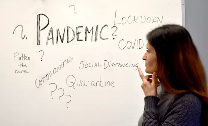 «Μένουμε σπίτι»: Η εργαλειοποίηση της γλώσσας στην COVID εποχή