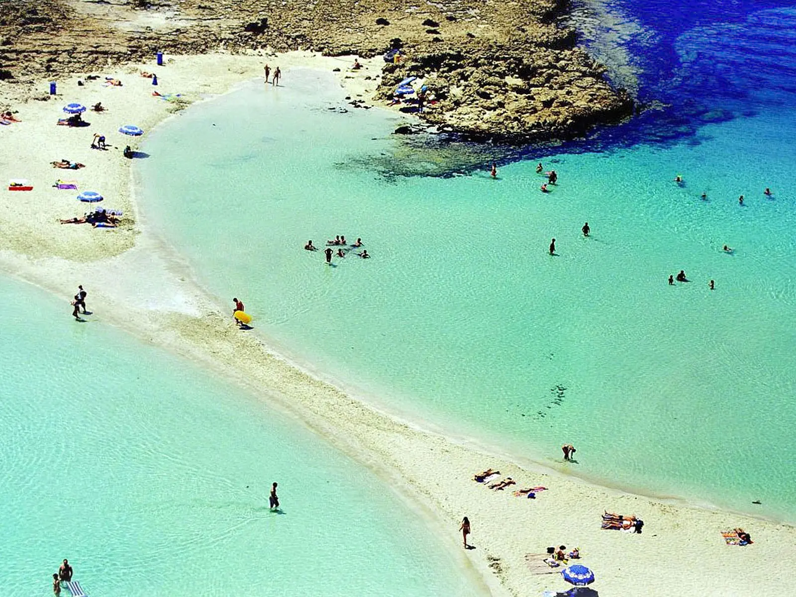 Ψάχνουν λύσεις για την επανέναρξη του Τουρισμού