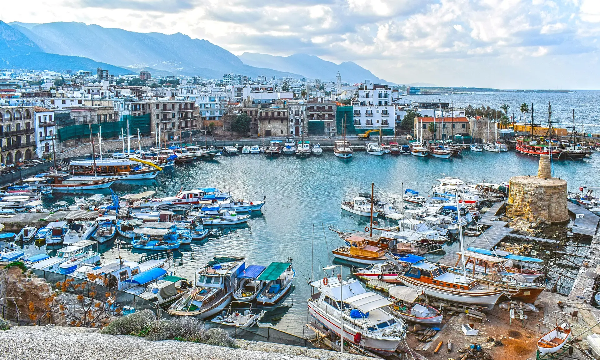 Απαγορεύουν αλκοόλ και τσιγάρο σε πάρκα στην κατεχόμενη Κερύνεια