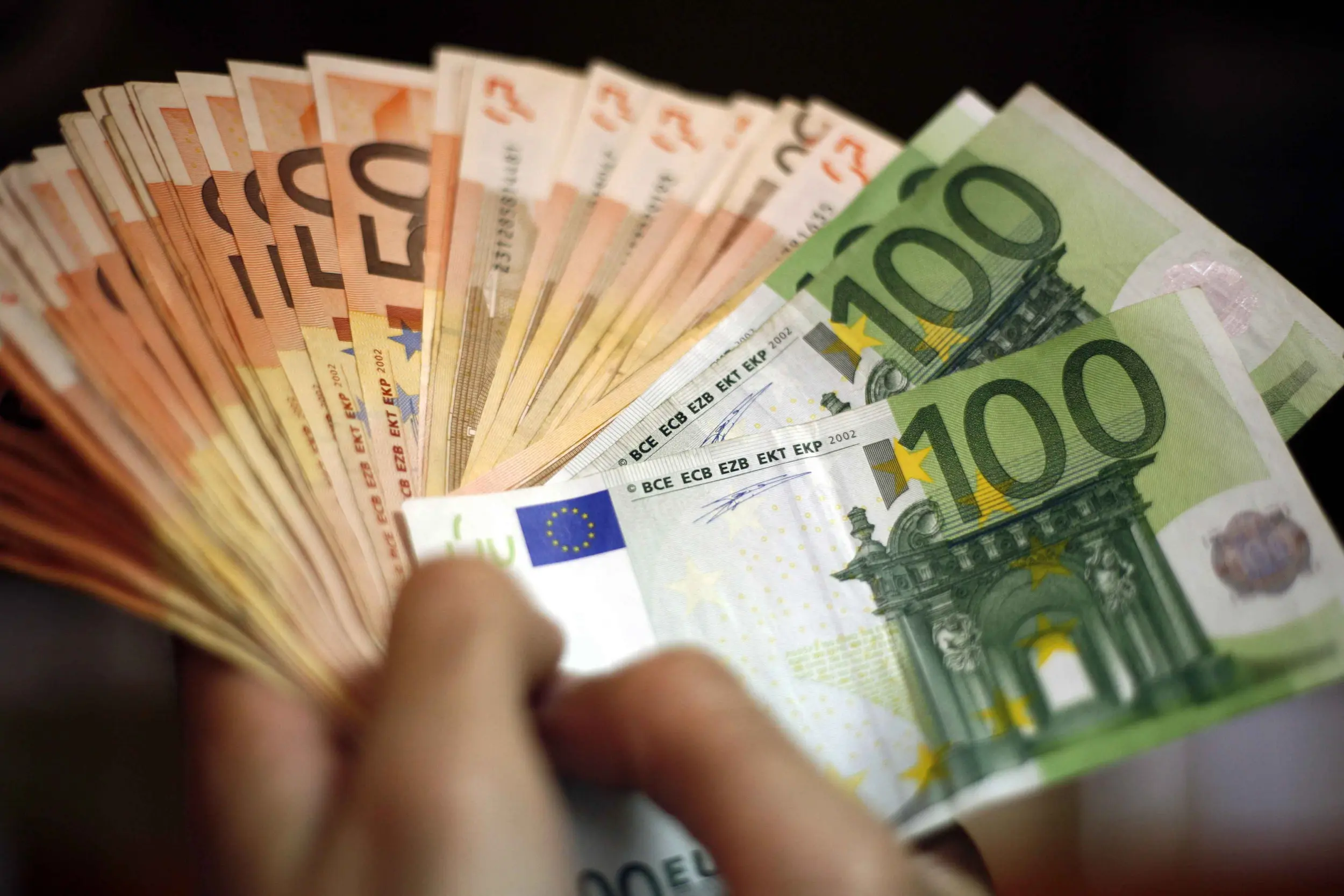 Αυξήθηκαν αρκετά τα νέα δάνεια εν μέσω κορωνοϊού