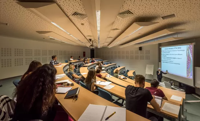 Υποτροφίες σε φοιτητές για ενίσχυση της έρευνας