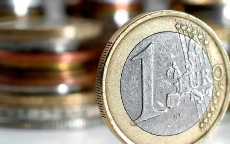 Πτώση στο ΧΑΚ για τρίτη συνεχόμενη συνεδρία 