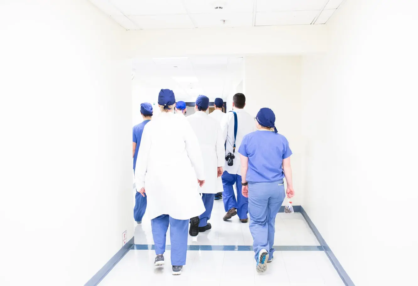 61 κενές θέσεις εργασίας ιατρικών λειτουργών