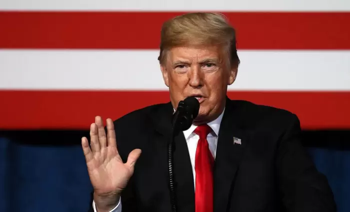 O Τραμπ ετοιμάζεται να 