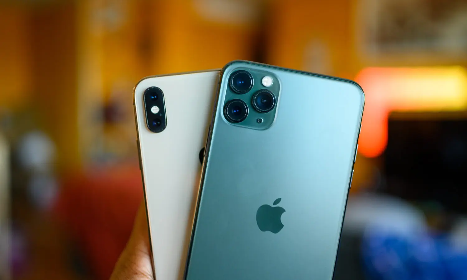 Τελικά θα κυκλοφορήσει το φτηνό iPhone της Apple;