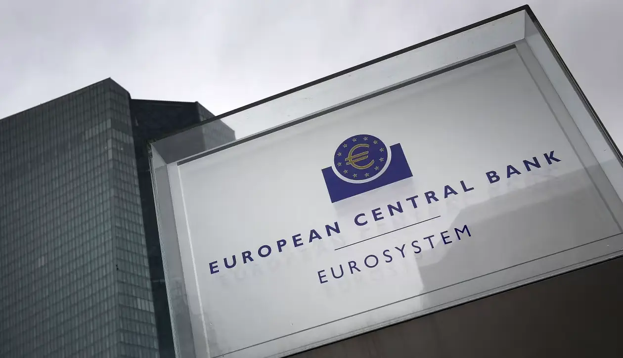 Eρευνα Bloomberg: Τέλος οι μειώσεις επιτοκίων της ΕΚΤ – Στο 2% θα μείνει ο πληθωρισμός