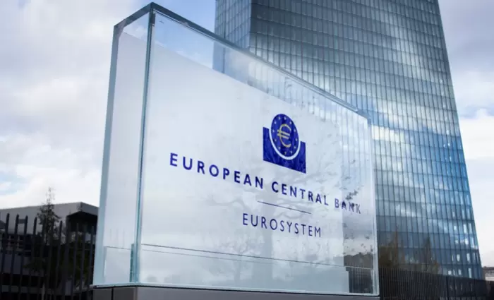 Πάτησε «φρένο» στις μειώσεις των επιτοκίων η ΕΚΤ