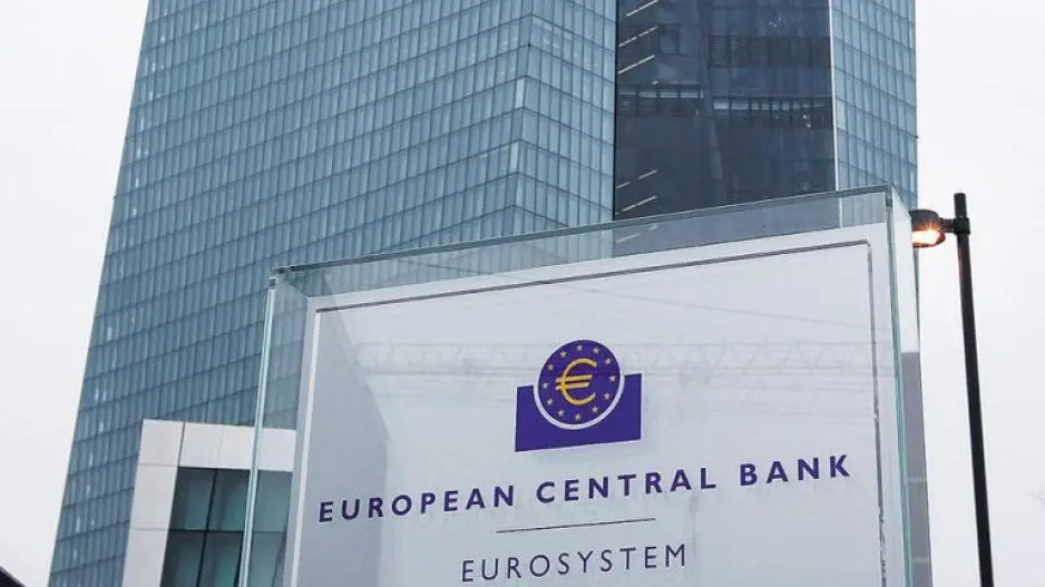 Η Ευρωπαϊκή Κεντρική Τράπεζα αύξησε τα επιτόκια κατά μισή μονάδα