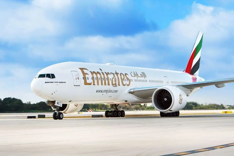 Η Emirates γιορτάζει την αγάπη στον αέρα και στα σαλόνια αναμονής