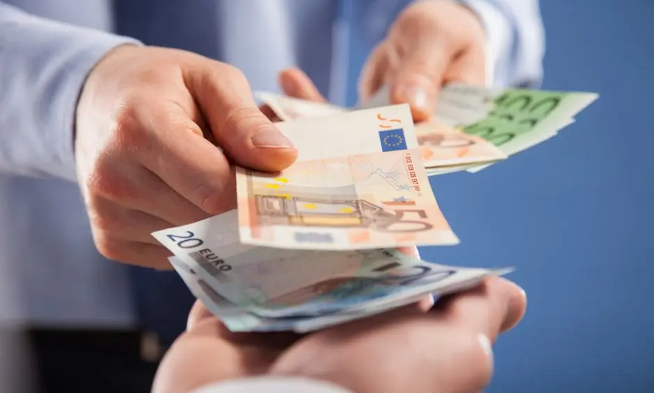 Εξετάζονται οι αιτήσεις για συντάξεις, επιδόματα και βοηθήματα