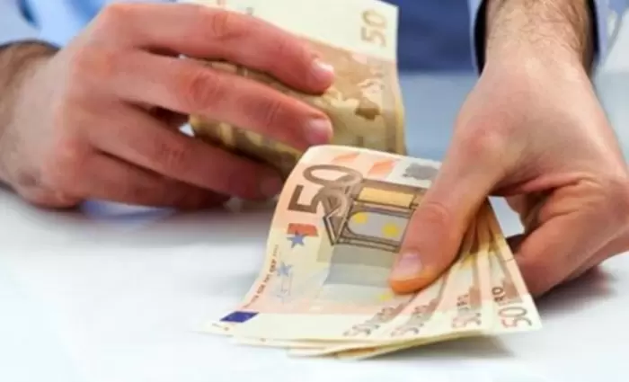 Πότε εξετάζονται οι αιτήσεις για συντάξεις, επιδόματα, βοηθήματα