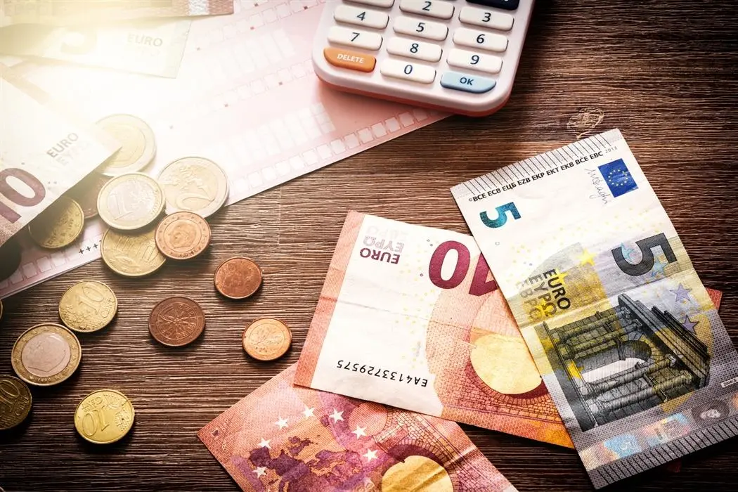 Ο Τραμπ επικρίνει την αύξηση των επιτοκίων από τη Fed 
