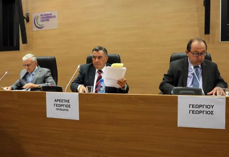 Ένα-ένα ανοίγουν τα χαρτιά τους για την κατάρρευση της ΣΚΤ