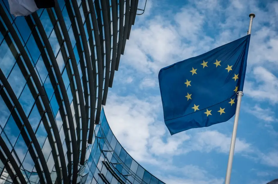 Ευρωπαϊκή Επιτροπή: Προτείνει ευρωομόλογα χωρίς κοινή ανάληψη ευθύνης