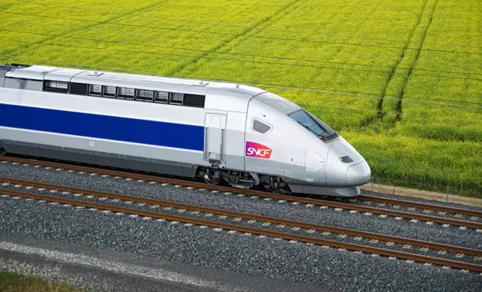 Γαλλική δημόσια επιχείρηση σιδηροδρόμων: Περικοπή 2.090 θέσεων εργασίας