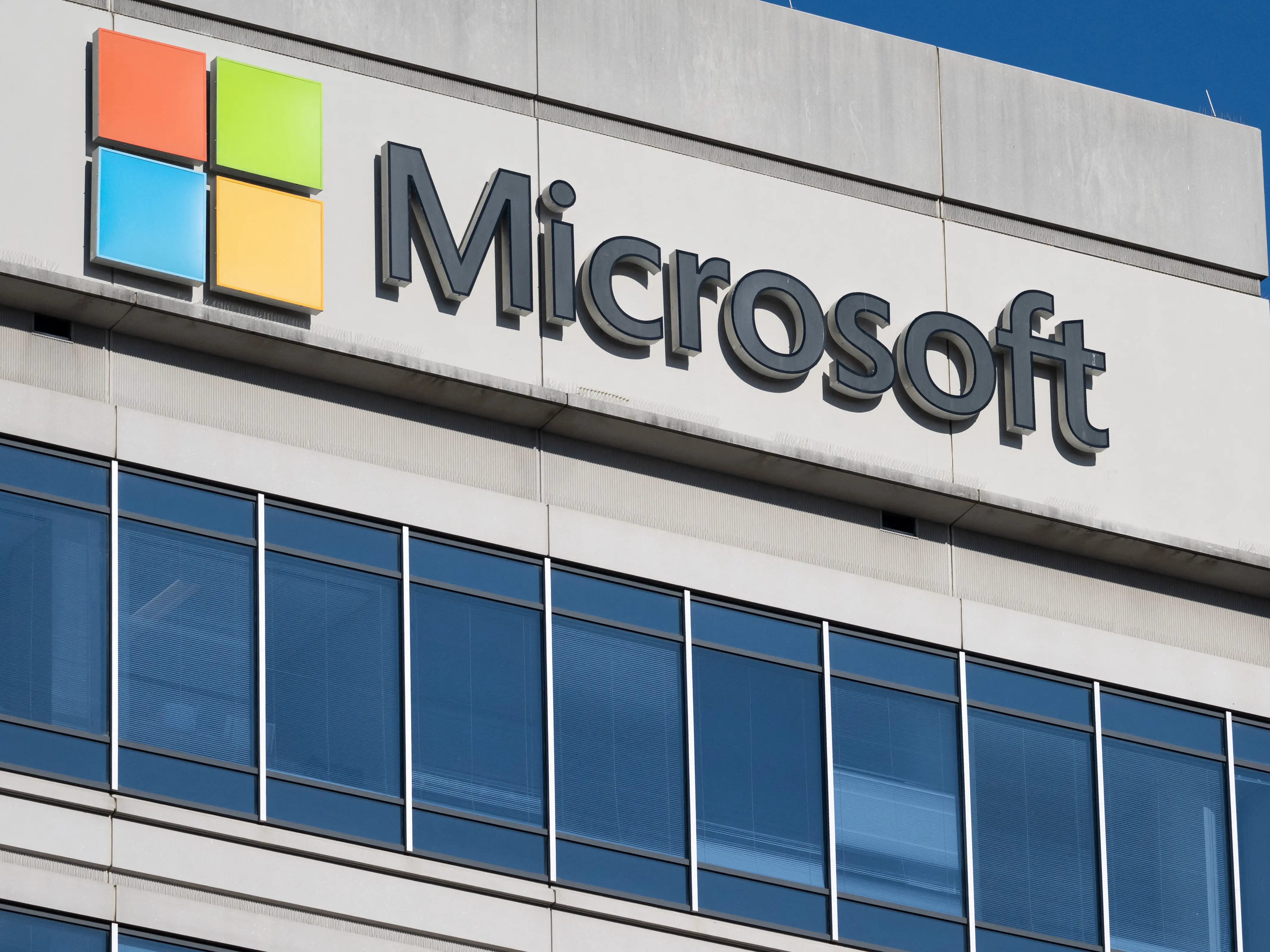 Στρατηγική συνεργασία Κύπρου με Microsoft για ψηφιακή ανανέωση
