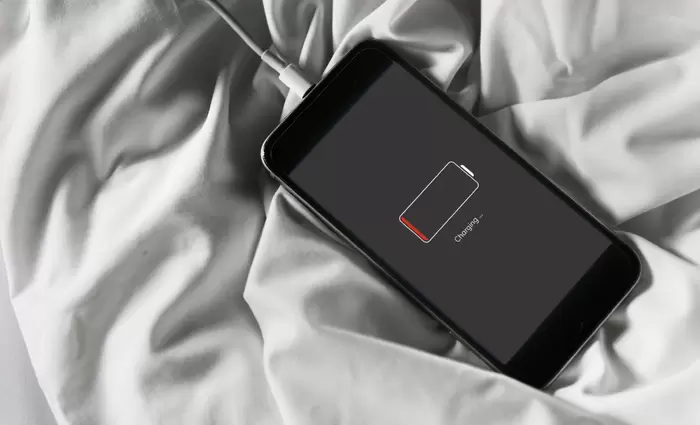 Γιατί δεν πρέπει να φορτίζουμε το κινητό μας όλη την νύχτα